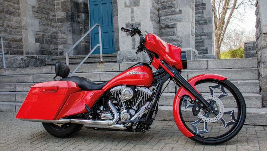 Moto Custom Harley Davidson FLHX 2010
