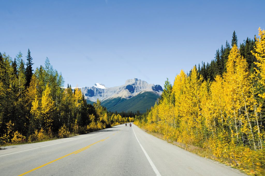 Le Canada à moto 5 idées d’excursions spectaculaires