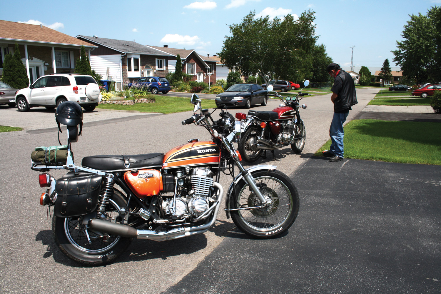 BELLE MOTO, Y A JUSTE LA COULEUR