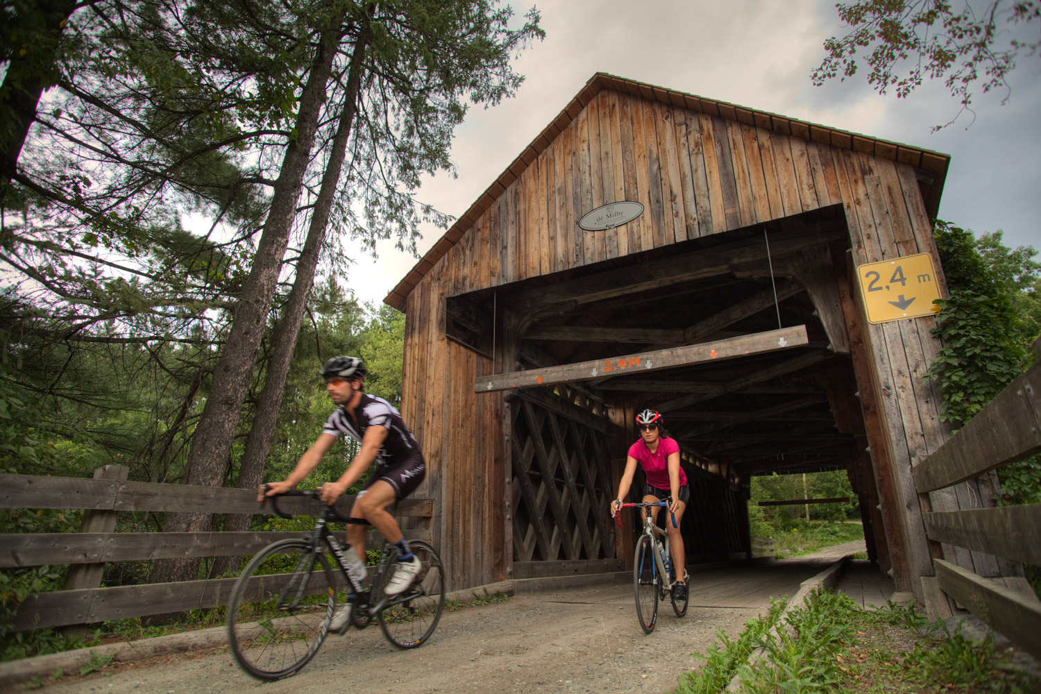 À la découverte des ponts couverts! - Custom Tour Magazine