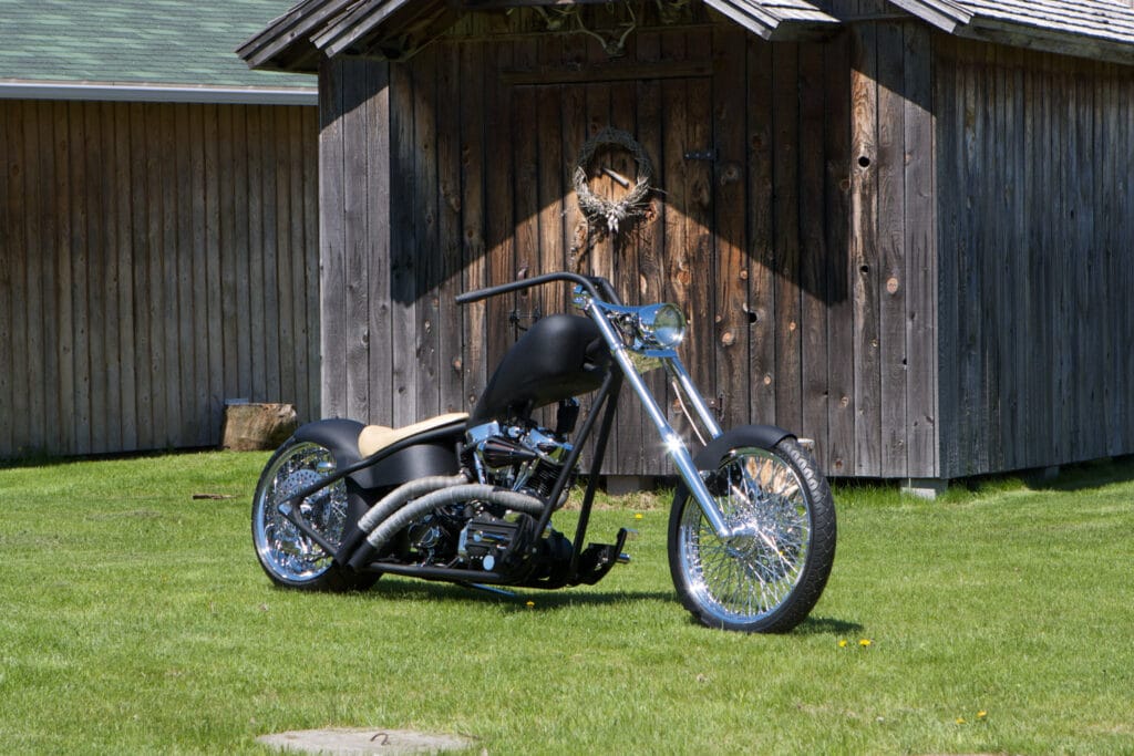 Moto Custom Harley-Davidson Panhead 1952T