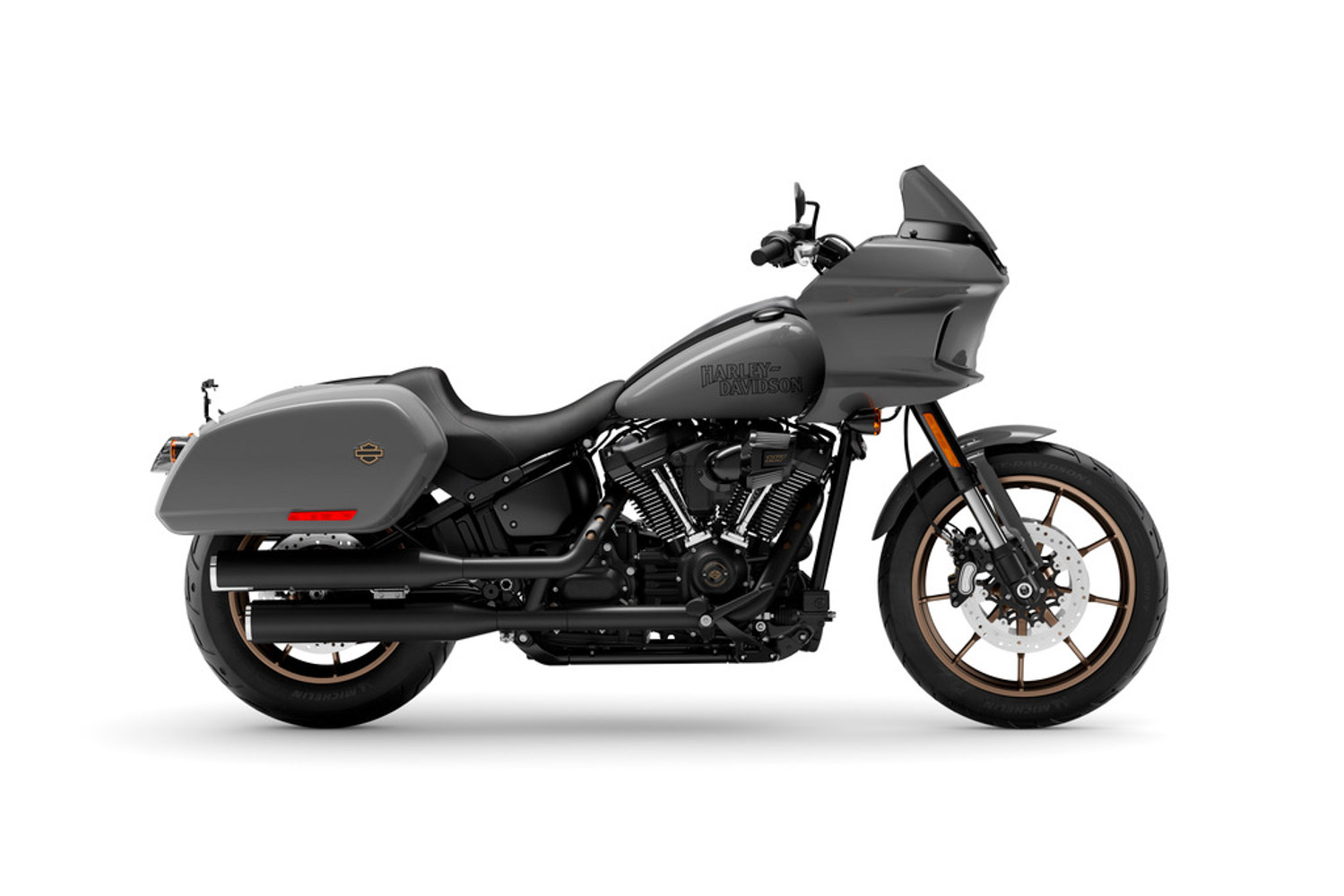 Appréciation-de-la-Harley-Davidson-Low-Rider-ST-2022