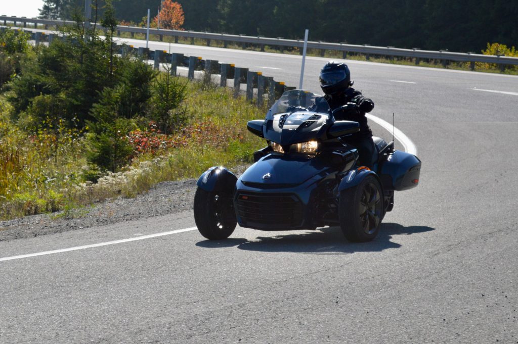 Can-Am Spyder F3-T 2023 essai