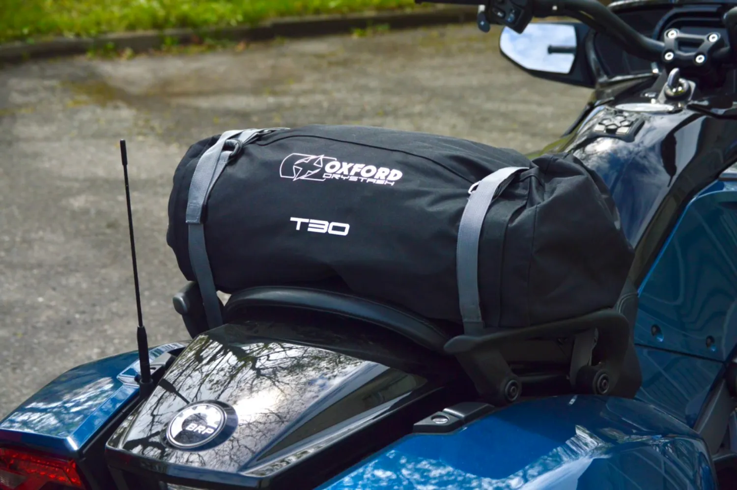 Essai du sac de voyage imperméable Oxford Drystash 30L