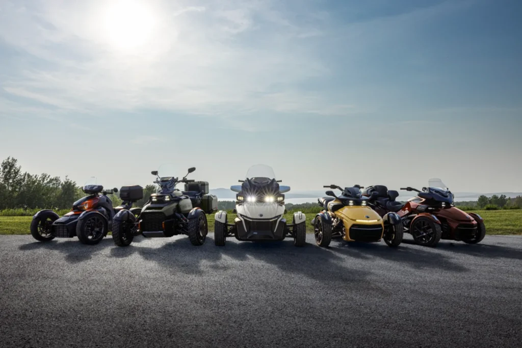 Cinq modèles distincts disponibles dans la gamme 2026 de véhicules à 3 roues Can-Am