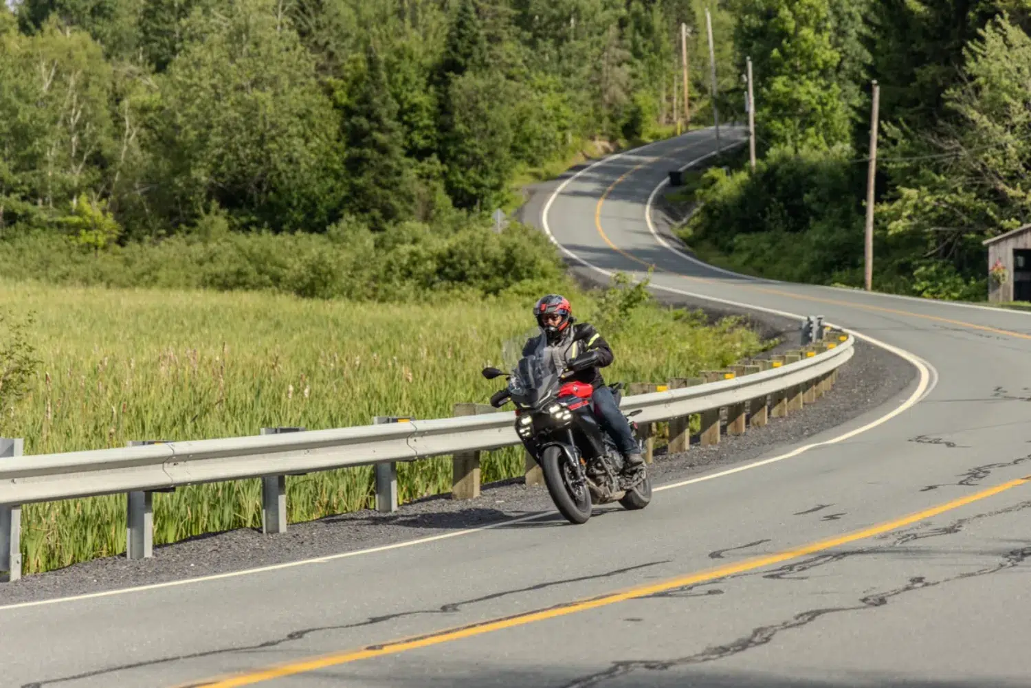 Essai de la Yamaha Tracer 9 Y-AMT 2025