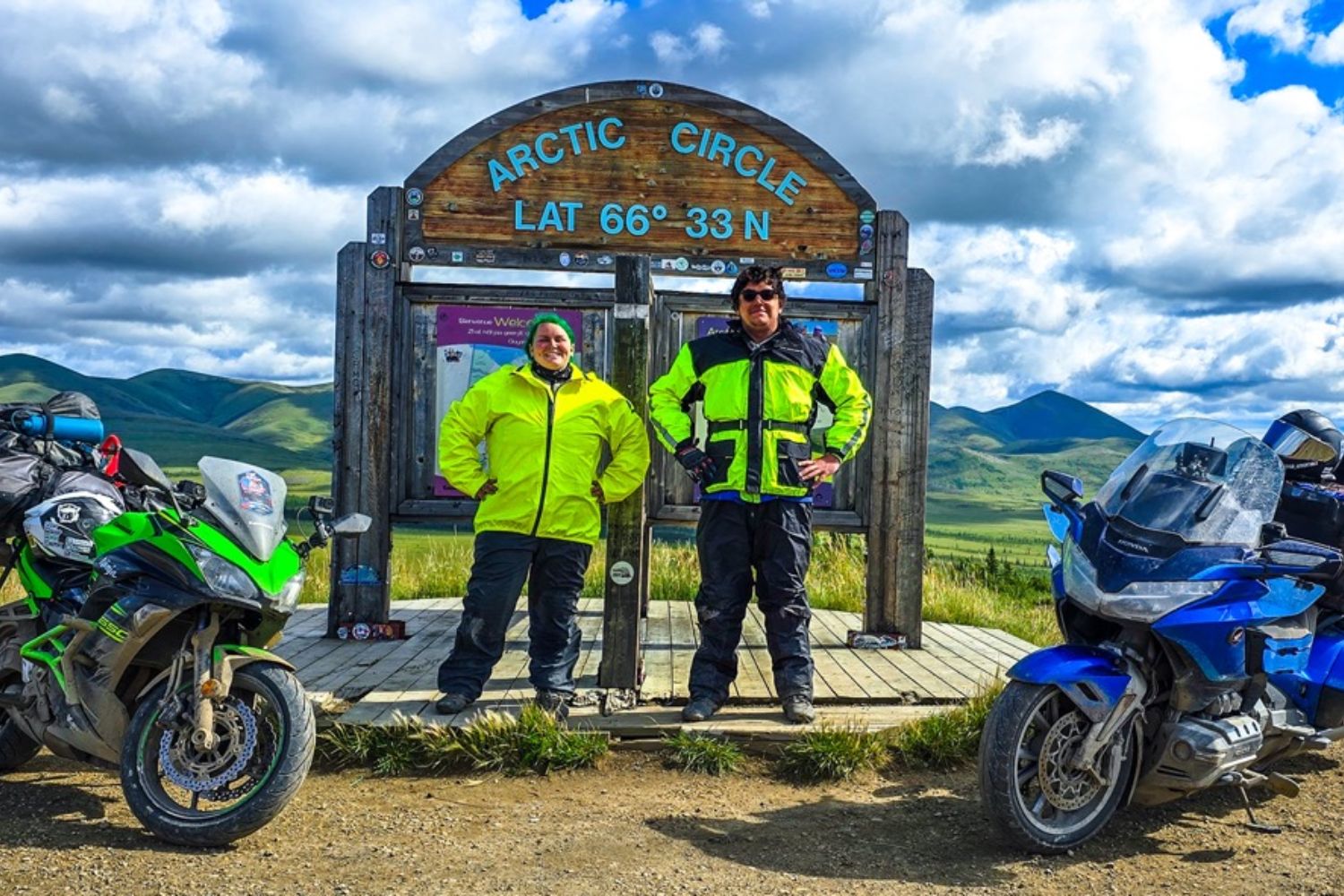 Un voyage au bout du monde! voyage à moto improvisé sur la Dempster Highway


