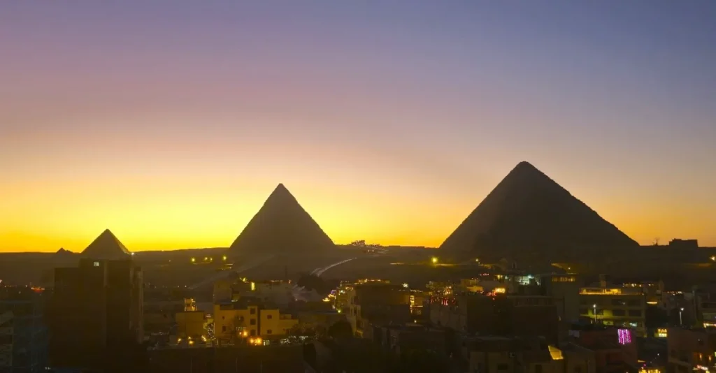 L’Égypte millénaire à motos